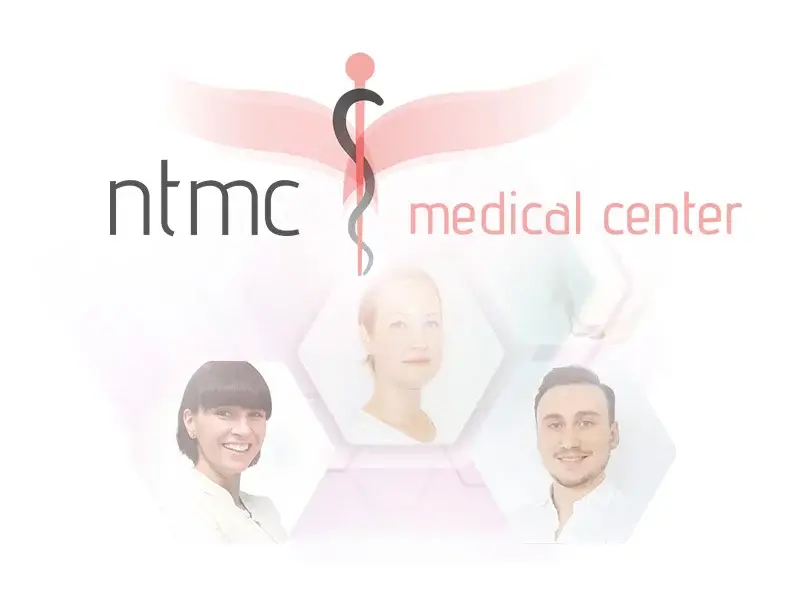 ntmc Logo und Ärzteteam